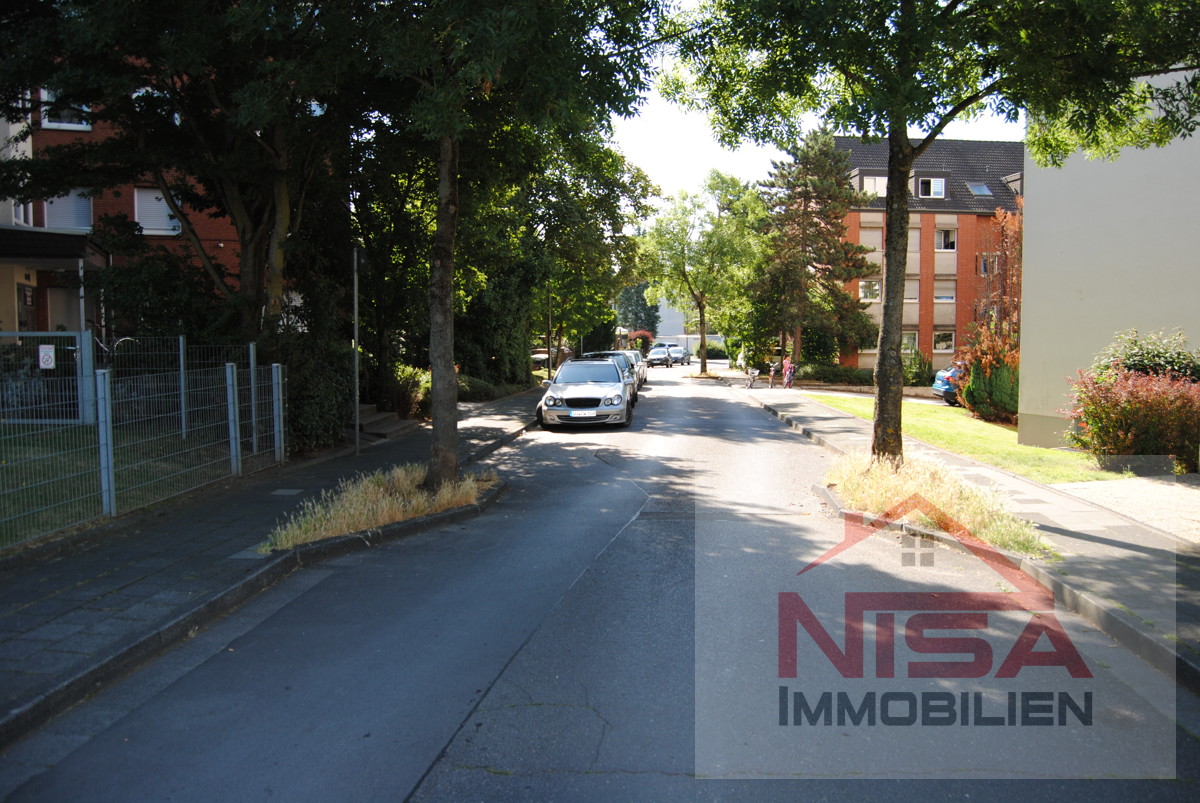 Straßenansicht