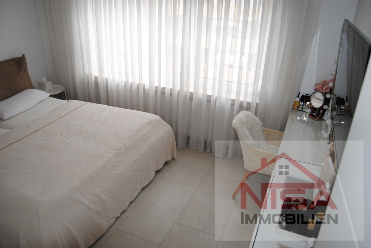 Schlafzimmer Ansicht 2