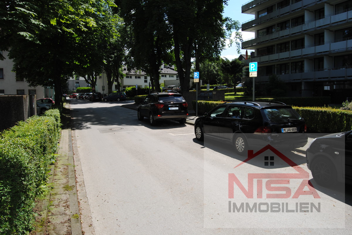 Straßenansicht 2